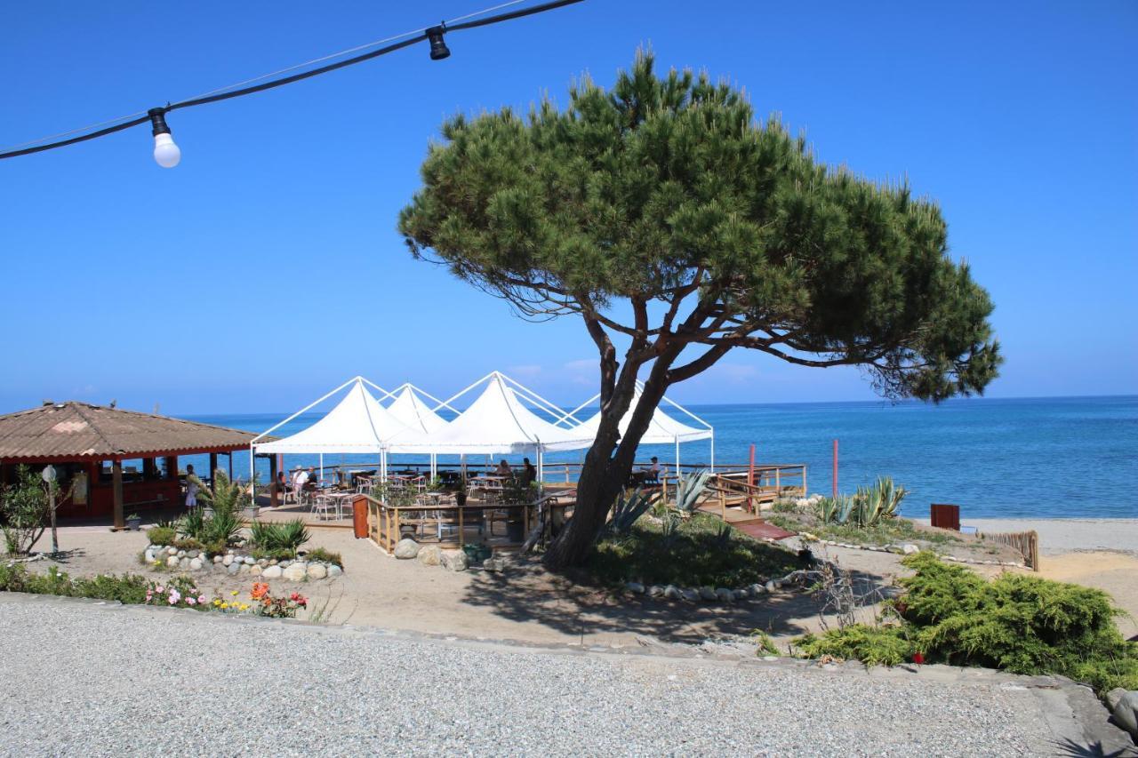 Fkk-Feriendorf Village Naturiste Club Corsicana Linguizzetta Екстериор снимка